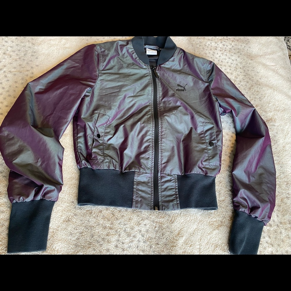 ⚡️Puma two toned women’s bomber Jacket S